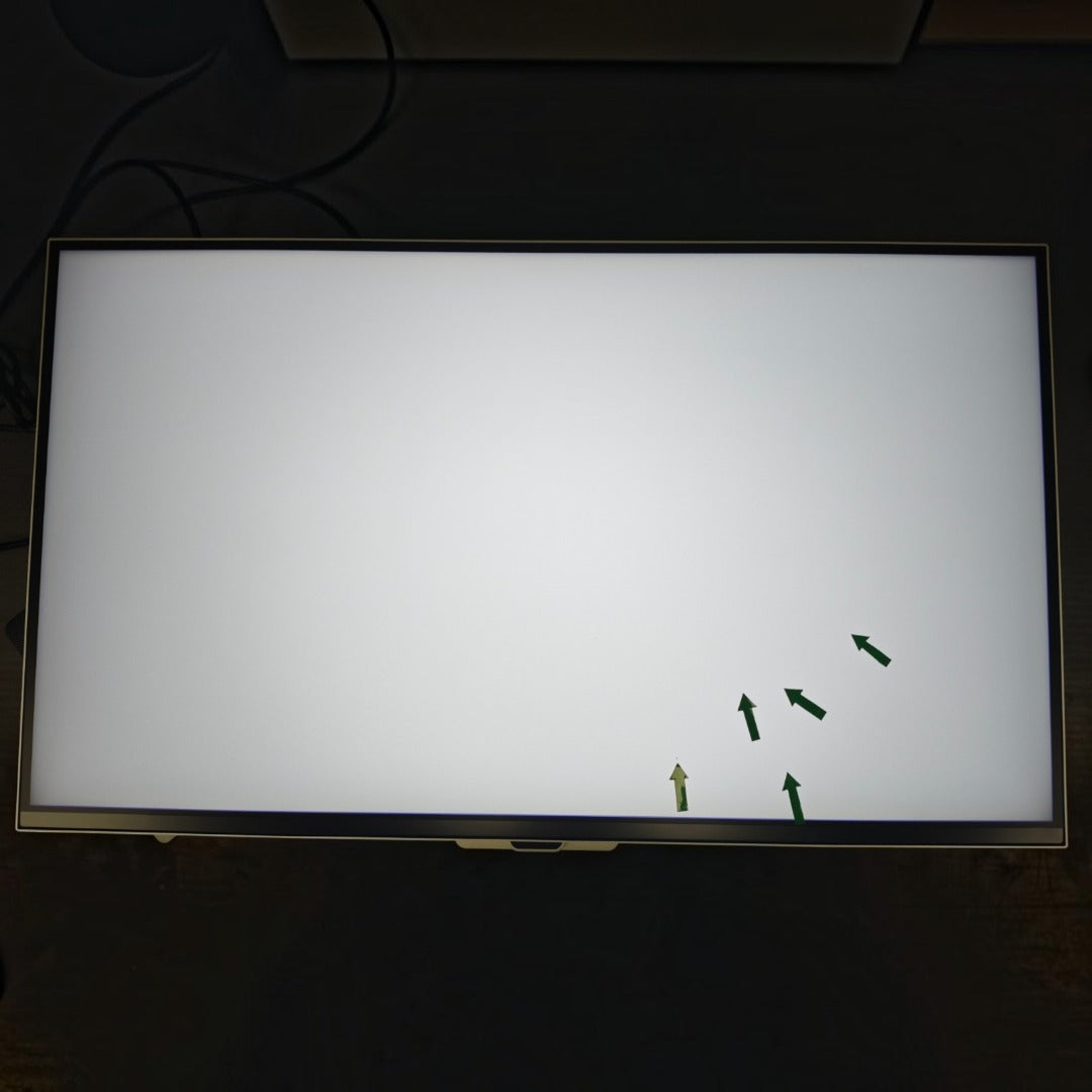 Samsung 27'' Smart Monitor 5K LS27C902PAUXXU (Has 5 Dust Spec On The Screen) (Renewed)
