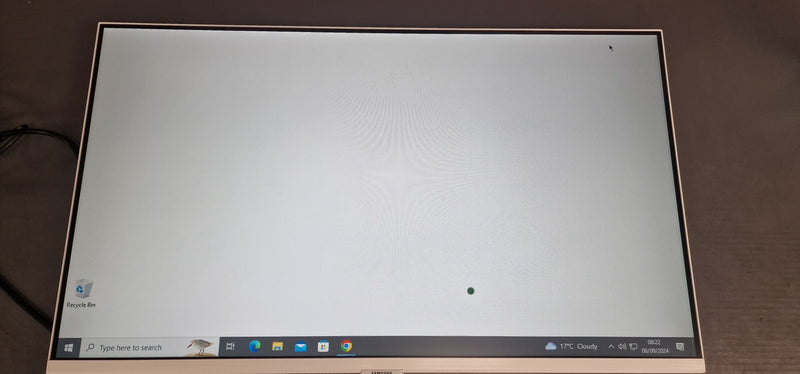 Samsung 32'' Smart Monitor Speakers LS32CM501EUXXU (Has 1 Dust Specks On Screen) (Refurbished B-Grade)