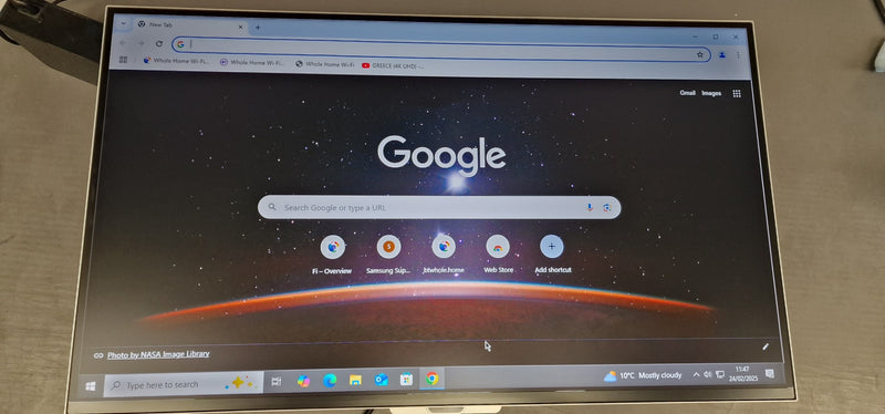 Samsung 27'' Smart Monitor 5K LS27C902PAUXXU (Has Faint Line Across The Screen) (Refurbished B-Grade)
