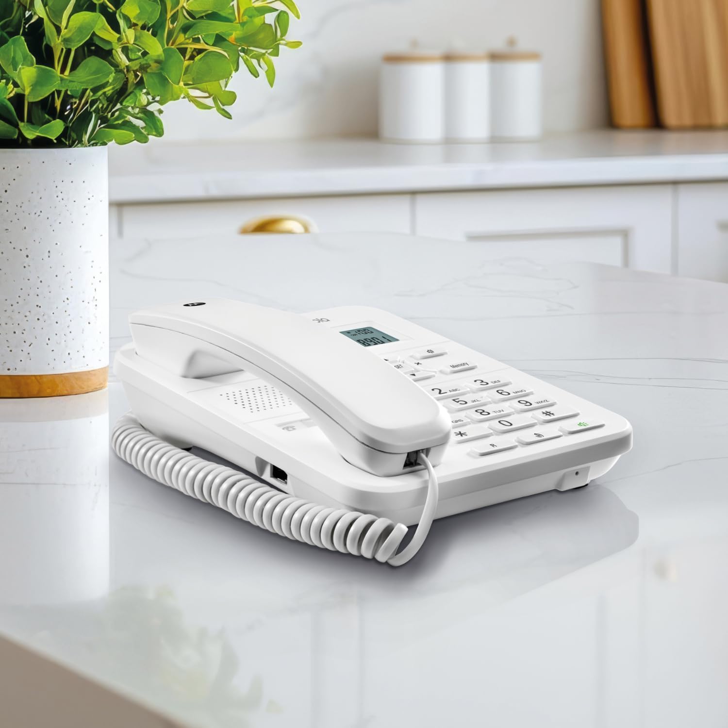 Motorola CT202 Corded Telephone Hands-Free Speakerphone Caller ID White (Renewed)