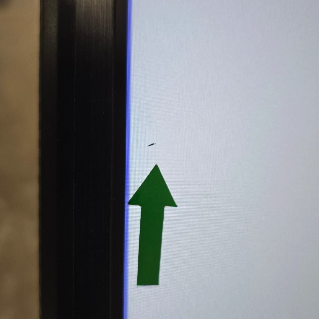Samsung 32'' Monitor Speakers LS32FM702UUXXU (Has Dust Spec On The Screen) (Renewed)